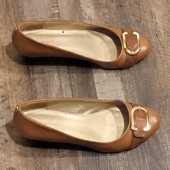 Bandolino Women's BD Jobey Brown Leather Wedge with Gold Buckle Strap Size 10M - Picture 13 of 14